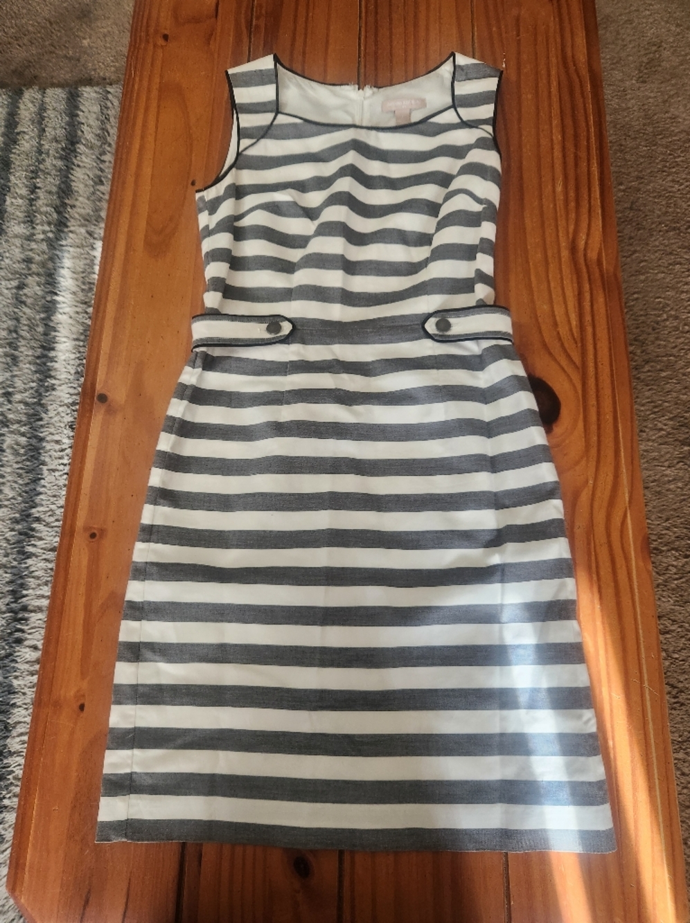 Banana Republic Factory Striped Dress Gray/White Size 4